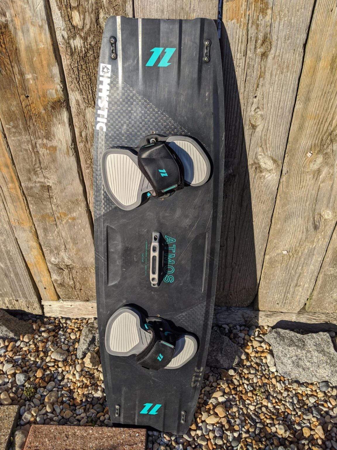 North Kiteboarding Atmos Carbon 2020 twintip board - The Kitesurf Centre